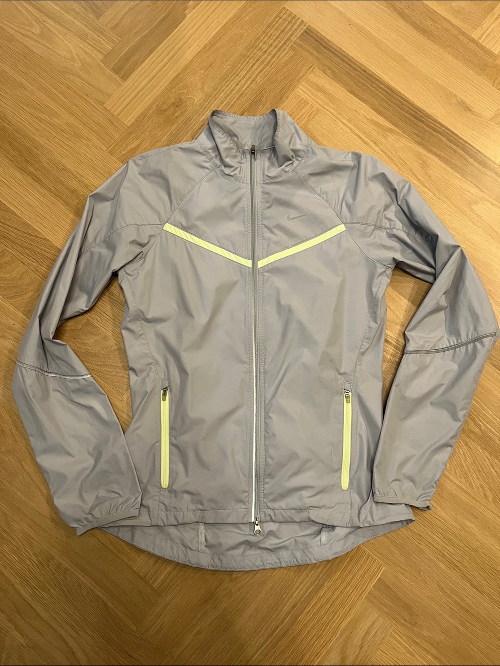 Nike Windbreaker XS